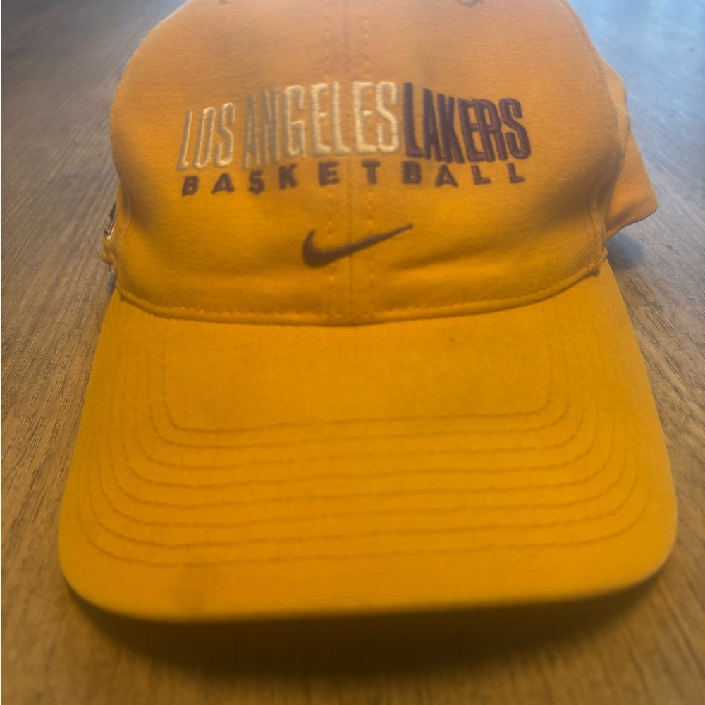 Nike Los Angeles Lakers Basketball Cap - Yellow